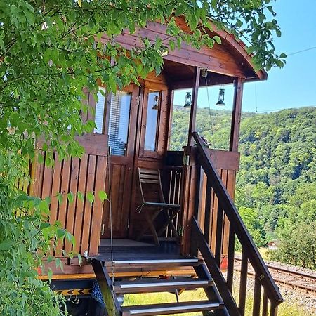 Appartamento Autarkes Tiny House Mit Rheinblick Rumikon Esterno foto