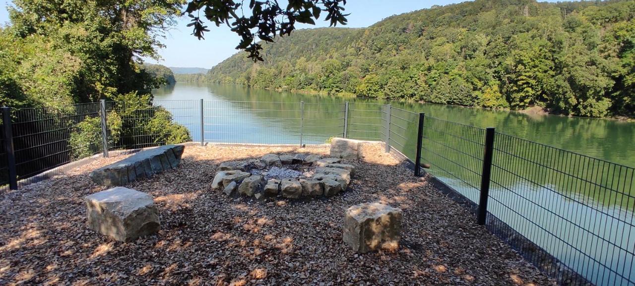 Appartamento Autarkes Tiny House Mit Rheinblick Rumikon Esterno foto