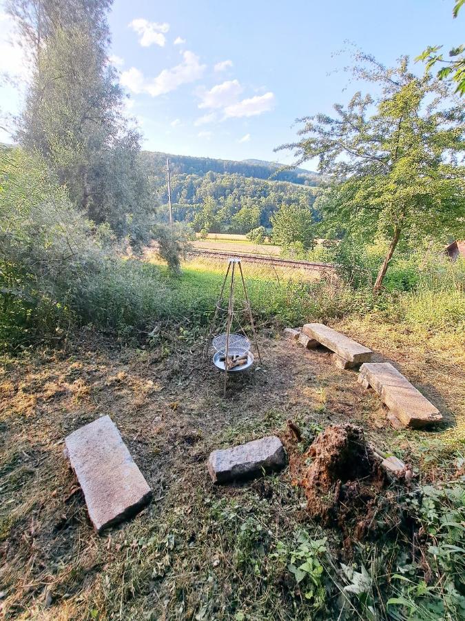 Appartamento Autarkes Tiny House Mit Rheinblick Rumikon Esterno foto